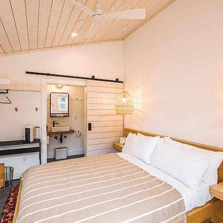 סטינסון ביץ' Mini Shortboard Room With A Queen Bed מראה חיצוני תמונה